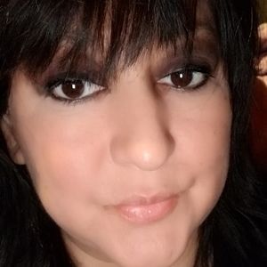 Meet your Posher, Nora